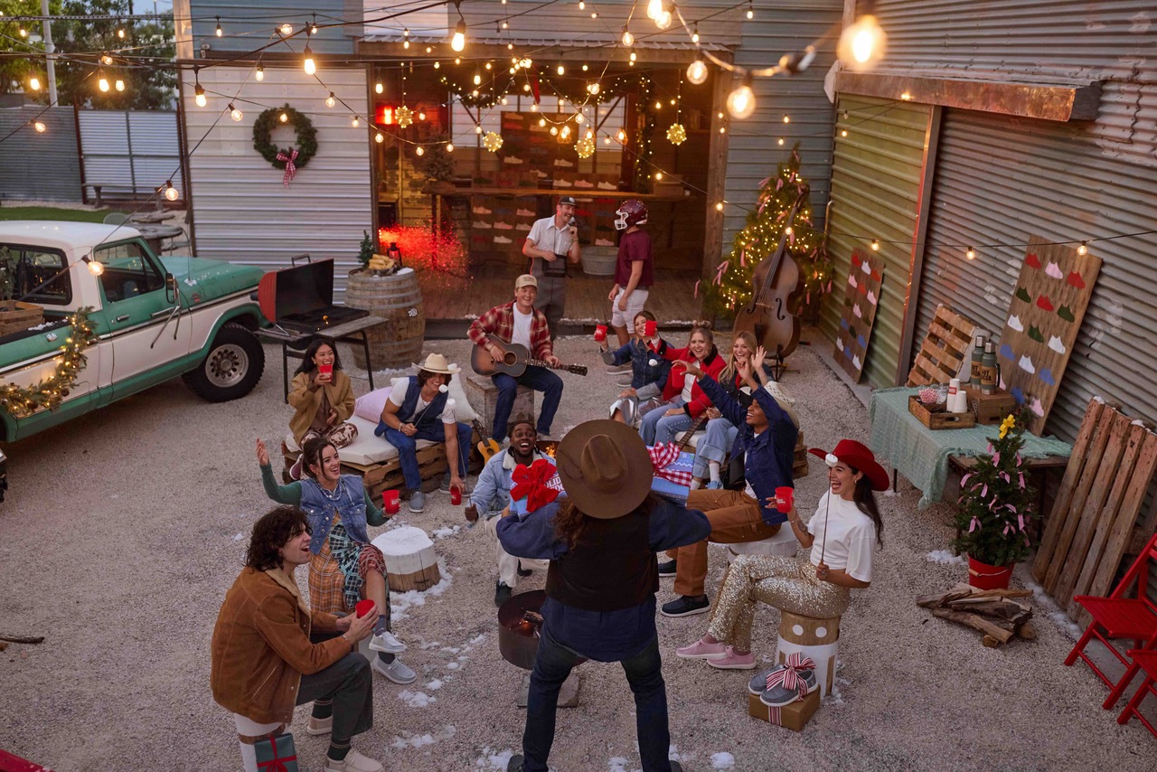 Daruieste confortul de aceste sarbatori HeyDude – they’re for giving