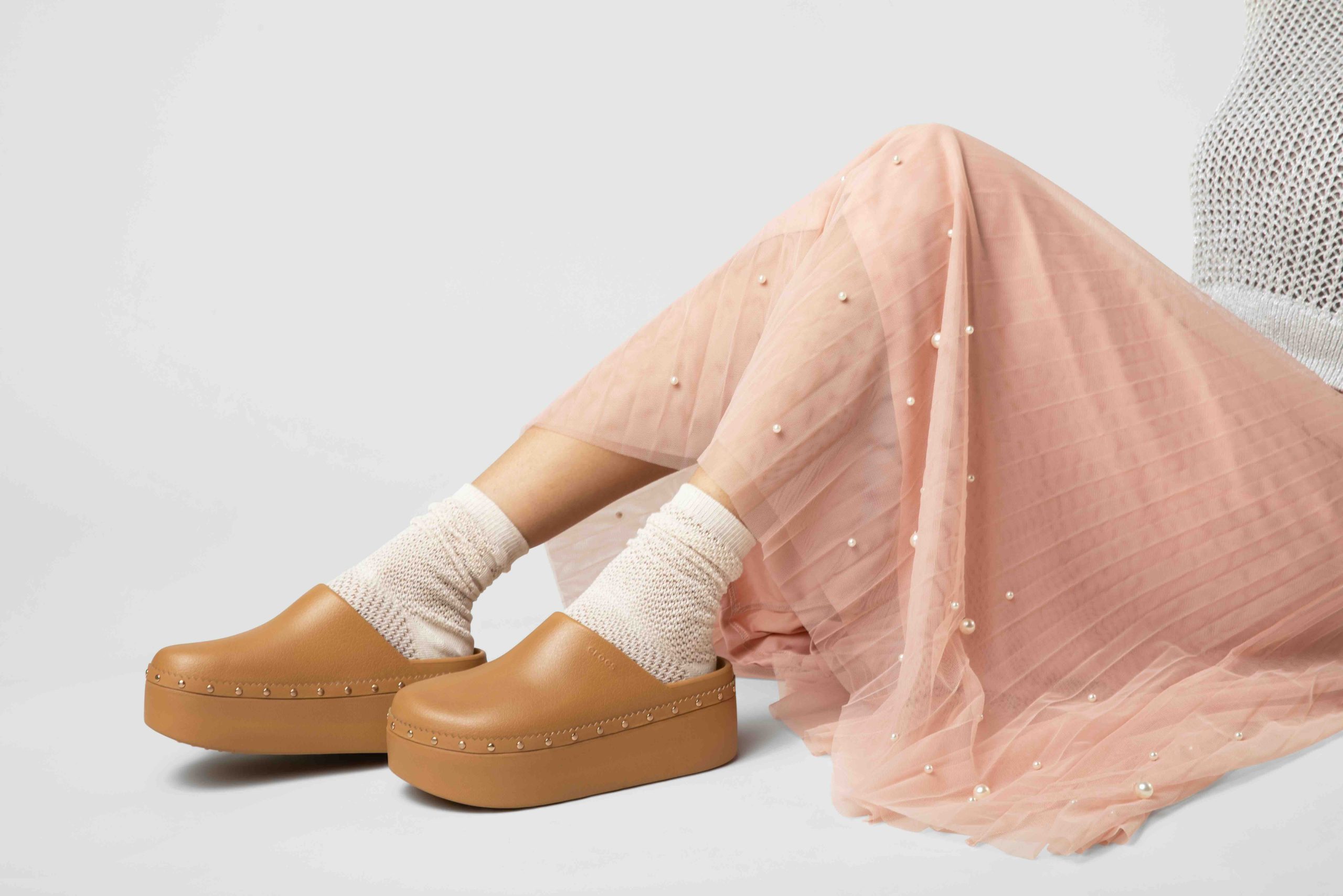 Crocs Height – o noua perspectiva, acelasi confort iconic