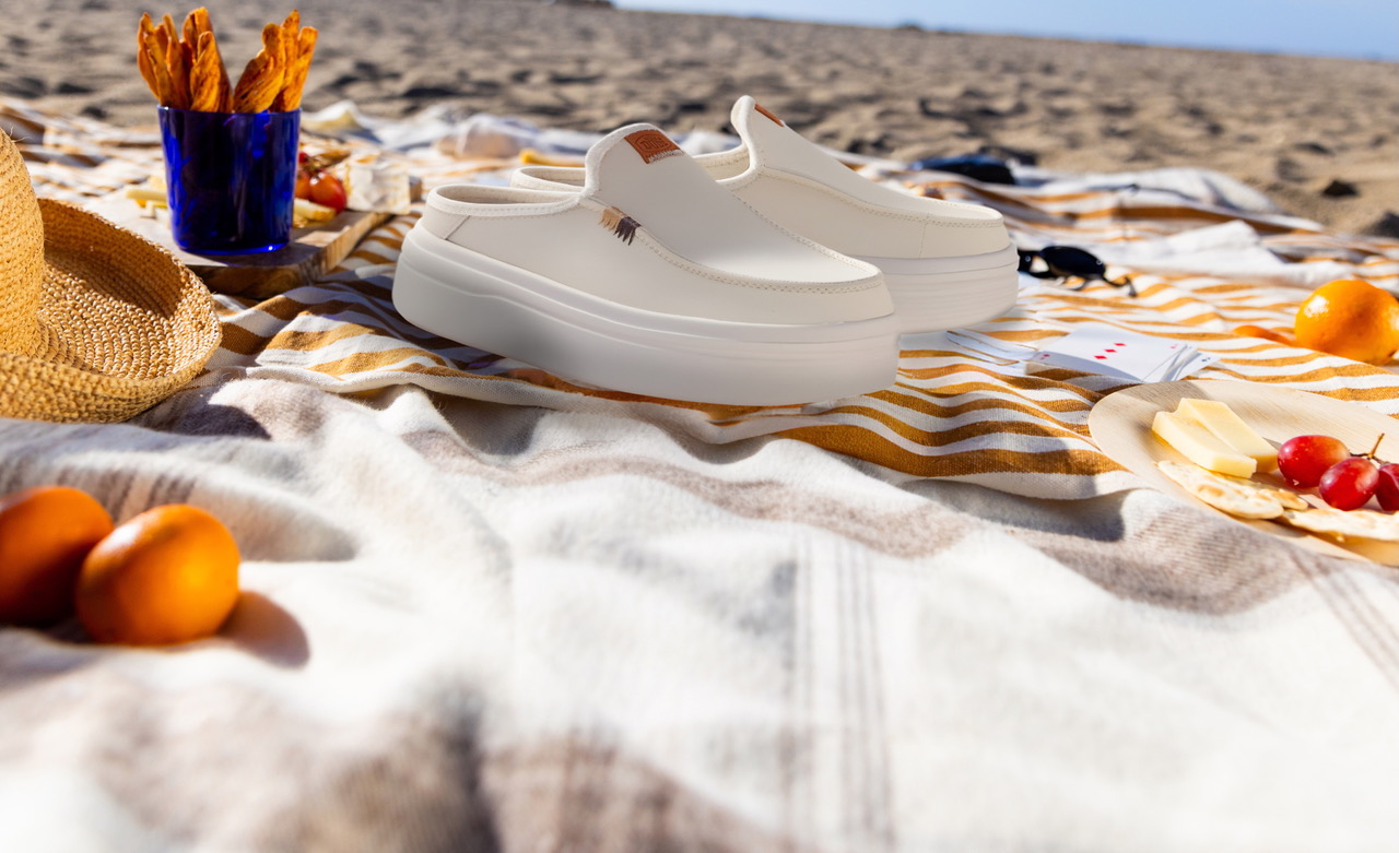 HEYDUDE Austin Lift Espadrille: piesa effortless a verii care ridica orice look